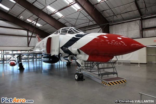 Mc Donnell Douglas NF-4E Phantom (Pima Air and Space Museum)