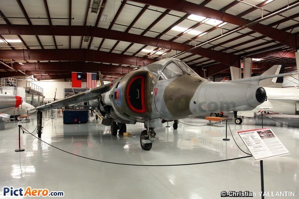 Hawker Siddeley Harrier GR3 (Yanks Air Museum)