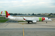 Embraer ERJ-195AR  (CS-TTW)