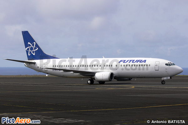 Boeing 737-46J (Futura International Airways)