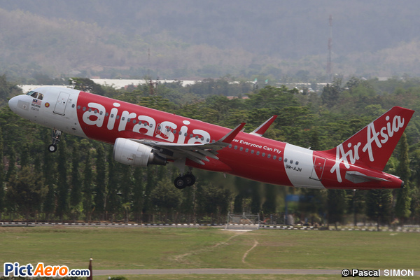 Airbus A320-216/WL (Air Asia)