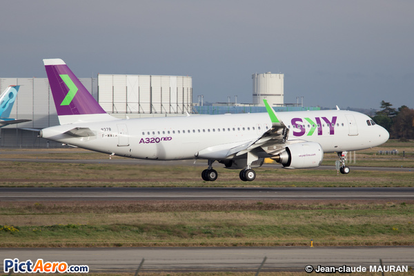 Airbus A320-271N  (Sky Airline)