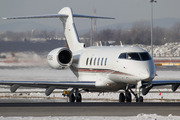 Bombardier BD-100-1A10 Challenger 350 (N752QS)