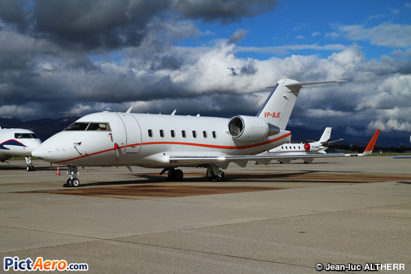 Canadair CL-600-2B16 Challenger 604 (TAG AVIATION ASIA)