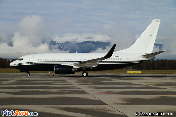 Boeing 737-7JR/BBJ (JW Aviation)