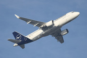 Airbus A320-214/SL (D-AIWE)