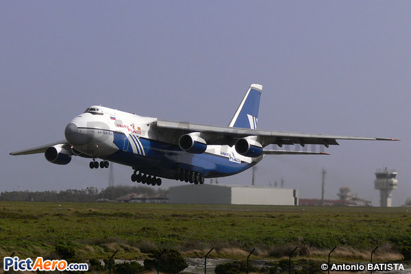Antonov An-124-100 (Polet Aviakompania)