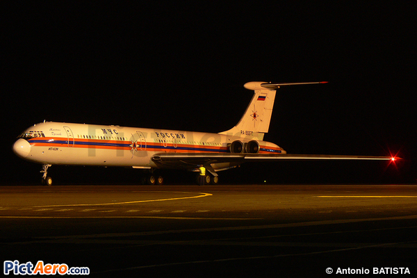 Tupolev Tu-114 (Russia - Ministry for Emergency Situations (MChS))