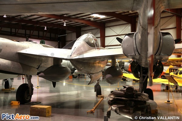 Lockheed F-5G-LO Lightning (Yanks Air Museum)