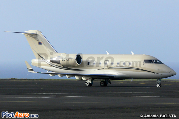 Canadair CL-600-2B16 Challenger 604 (TAG Aviation)