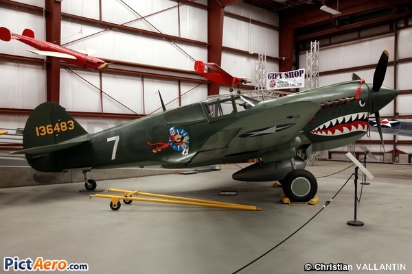 Curtiss P-40E Warhawk (Yanks Air Museum)
