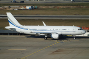Airbus A320-214/CJ (M-YBUS)