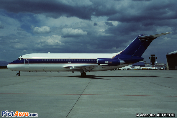 McDonnell Douglas DC-9-15 (Express One International)