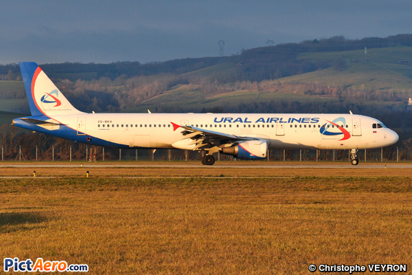 Airbus A321-211 (Ural Airlines)
