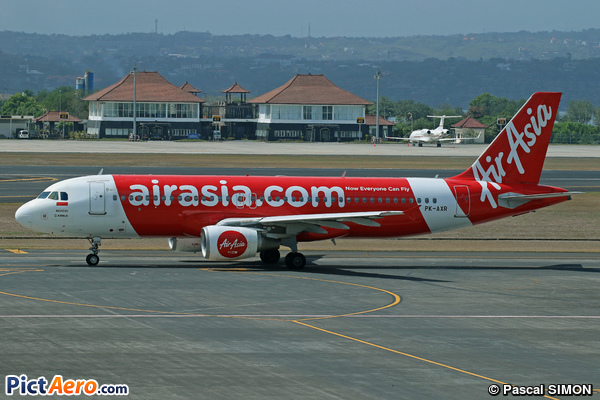 Airbus A320-214 (Indonesia AirAsia)