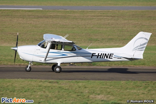 Cessna 172S (Aston Fly)