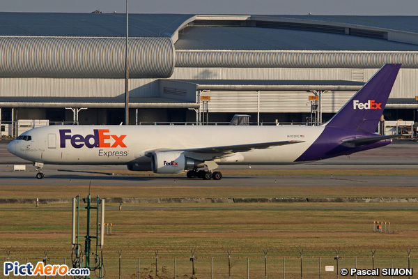 Boeing 767-3S2/F (FedEx Express)