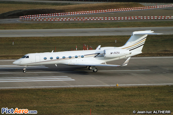 Gulfstream G550 (Privé / Private)