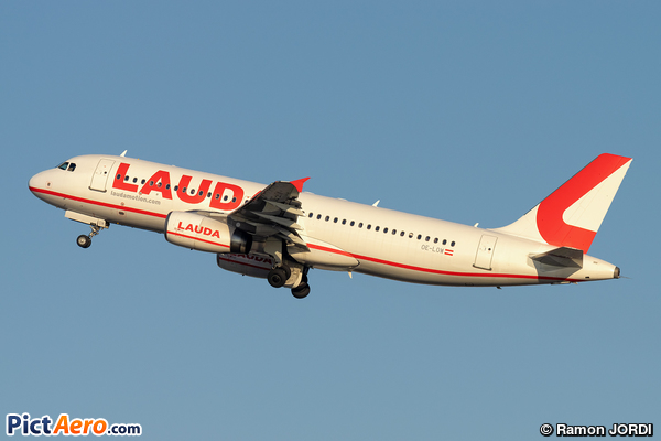 Airbus A320-233 (LaudaMotion)