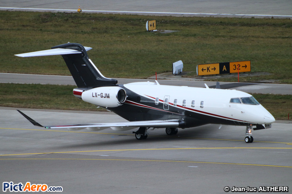Bombardier BD-100-1A10 Challenger 350 (Global Jet Luxembourg)