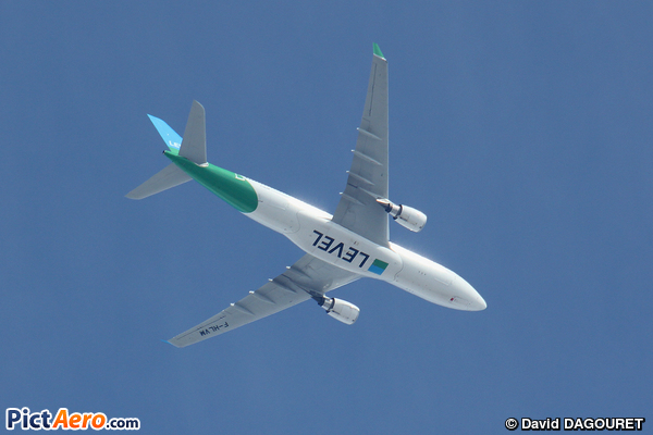 Airbus A330-202 (Level France)