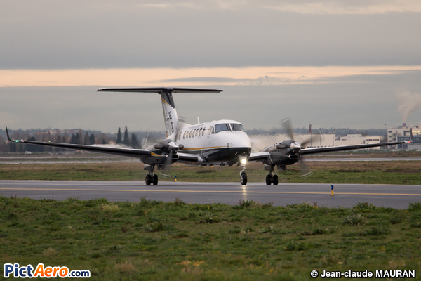 Beech B350i King Air (A.P.G. AIRLINES)
