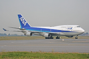 Boeing 747-481 (JA8098)
