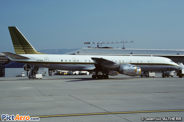 Douglas DC-8-72 (Saudi Aramco Aviation)