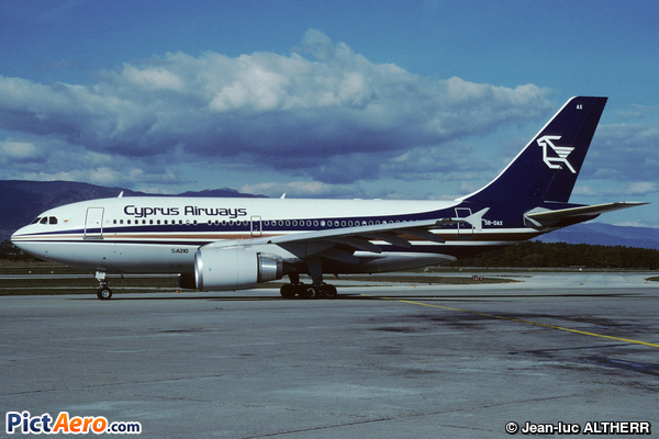 Airbus A310-204 (Cyprus Airways)