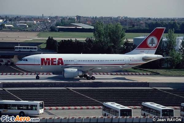 Airbus A310-203 (Middle East Airlines (MEA))