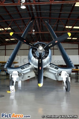 Vought F4U-1 Corsair (Planes of Fame Museum Chino California)