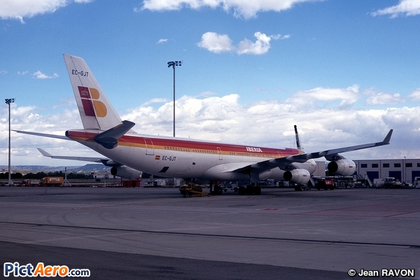 Airbus A340-313 (Iberia)
