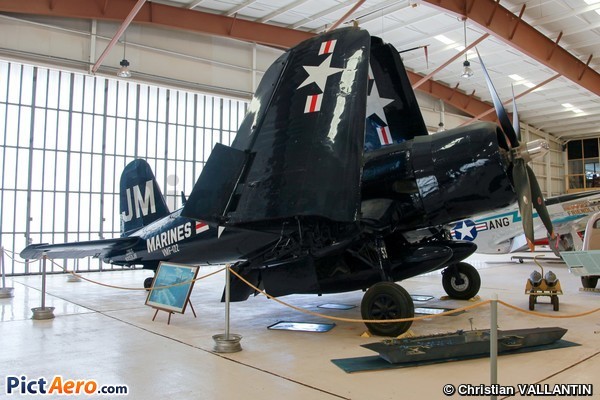 Vought F4U-4 Corsair (War Eagles Air Museum)