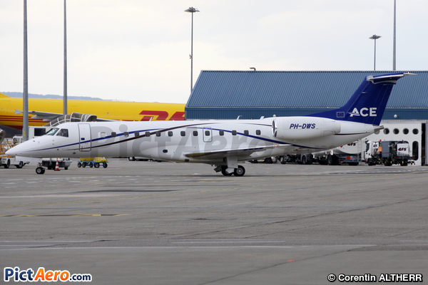 Embraer ERJ-135LR (JetNetherlands)