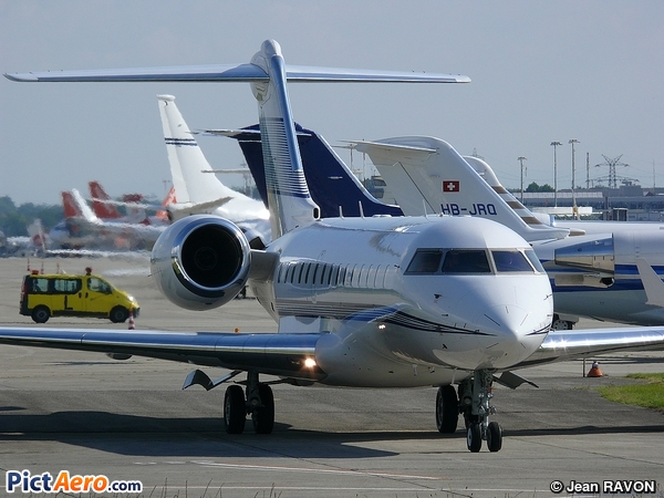 Bombardier BD-700-1A10 Global Express (Jet Aviation Business Jets)