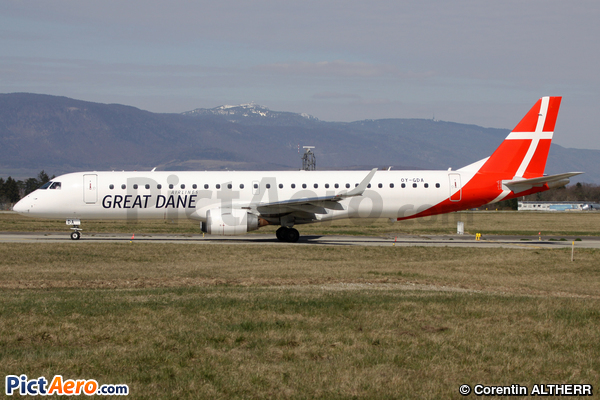 Embraer ERJ-195LR (ERJ-190-200LR) (Great Dane Airlines)