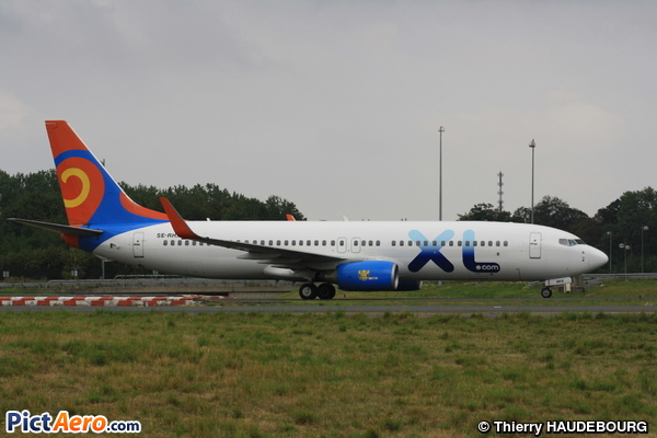 Boeing 737-86N (XL Airways France)