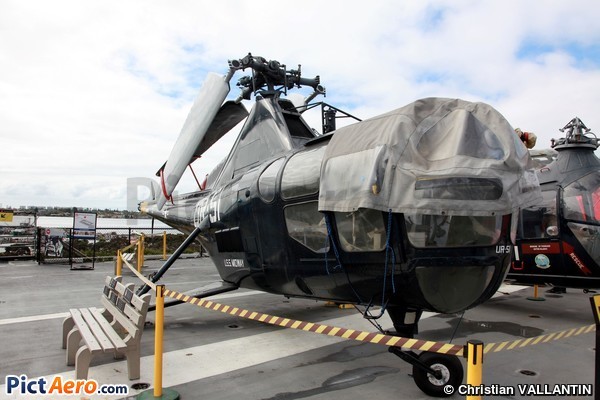 Sikorsky HO3S-1 (USS Midway Museum)