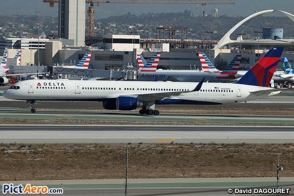 Boeing 757-351/WL (Delta Air Lines)