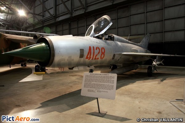 Mikoyan-Gourevitch Mig-21 PF Fishbed D (National Museum of the USAF)