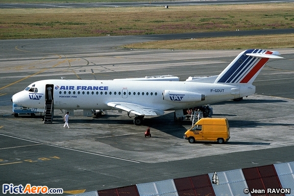 Fokker F28-2000 Fellowship (TAT European Airlines)