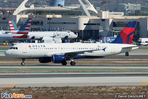 Airbus A320-211 (Delta Air Lines)