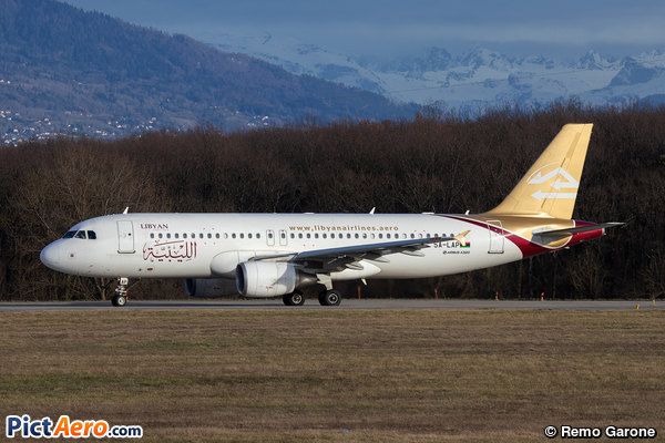 Airbus A320-214 (Lybian Arab Airlines)