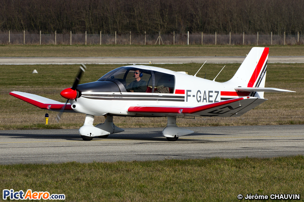 Robin DR-400-108 Dauphin (Aéroclub de Valence)