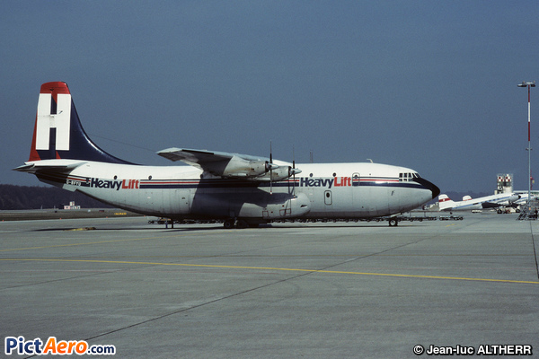 Short SC-5 Belfast (HeavyLift Cargo Airlines)