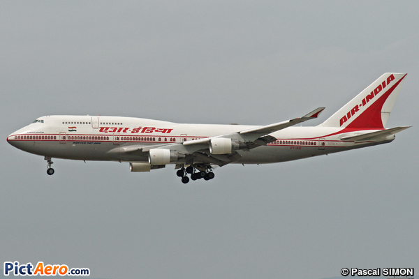 Boeing 747-412 (Air India)