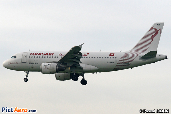 Airbus A319-114 (Tunisair)