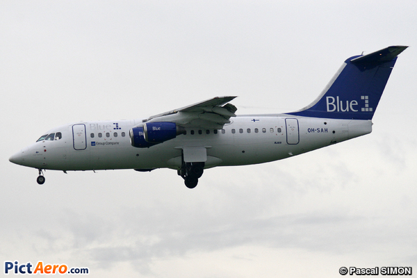 British Aerospace Avro RJ-85 (Blue 1)