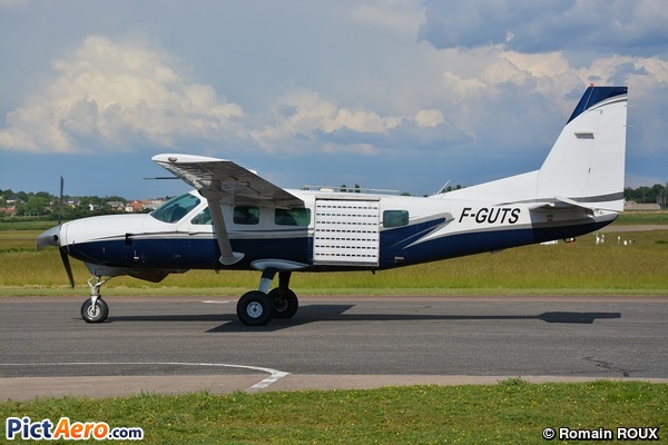 Cessna 208 Caravan I (Ecole Française de Parachustisme Lille Bondues)