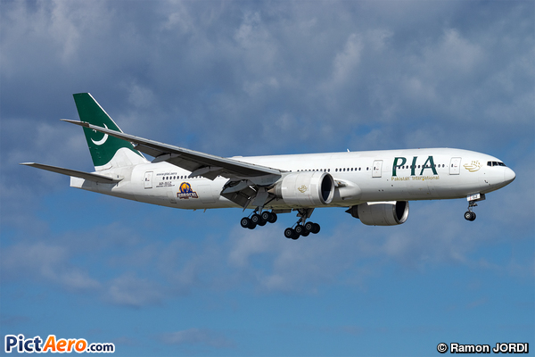 Boeing 777-240/LR (Pakistan International Airlines (PIA))